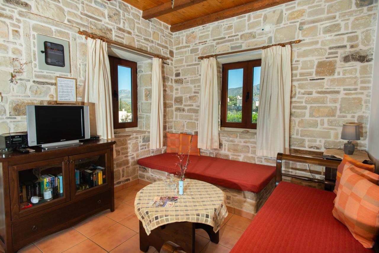 Sivas Apartments-Studios,Sigelakis With Very Nice View エクステリア 写真